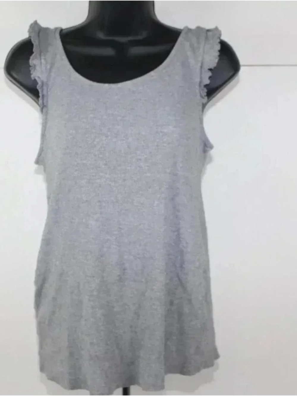H&M Gray Ruffle Shoulder Tank Top - Picture 2 of 3